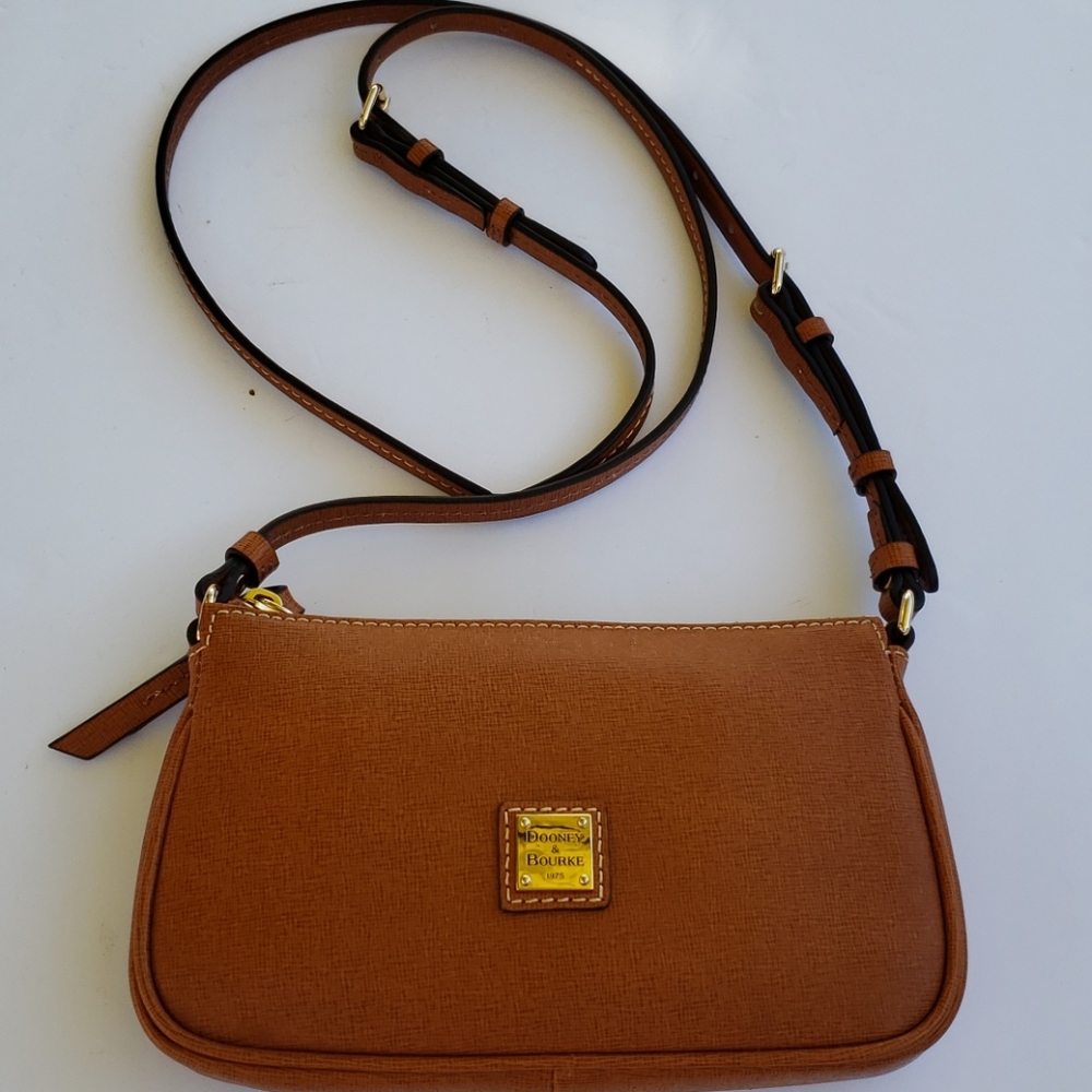 Dooney & bourky mini crossbody